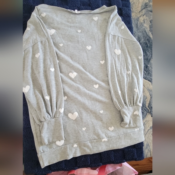 Gray Heart Pattern Sweater - Picture 3 of 4